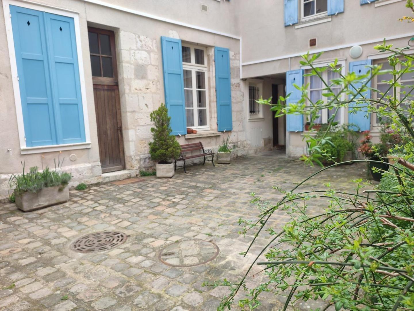 Le Gite De La Cathedrale Apartment Шартър Екстериор снимка